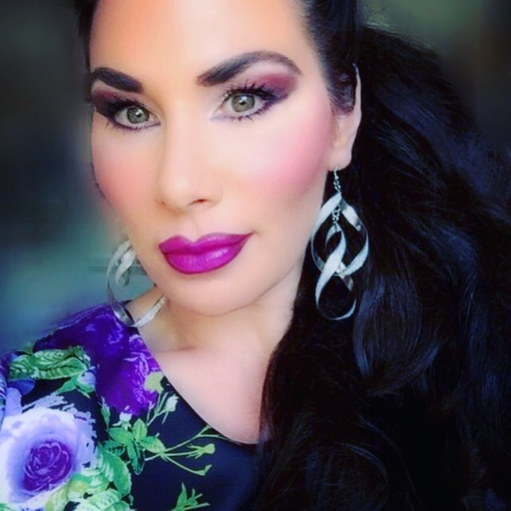 Meet your Posher, Karra